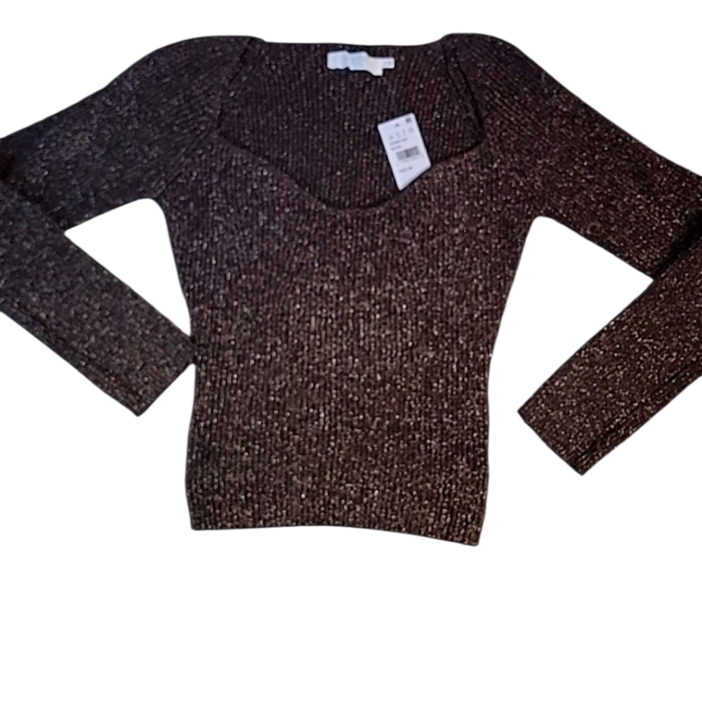 ASTR Metallic V-Neck Sweater Size Medium
